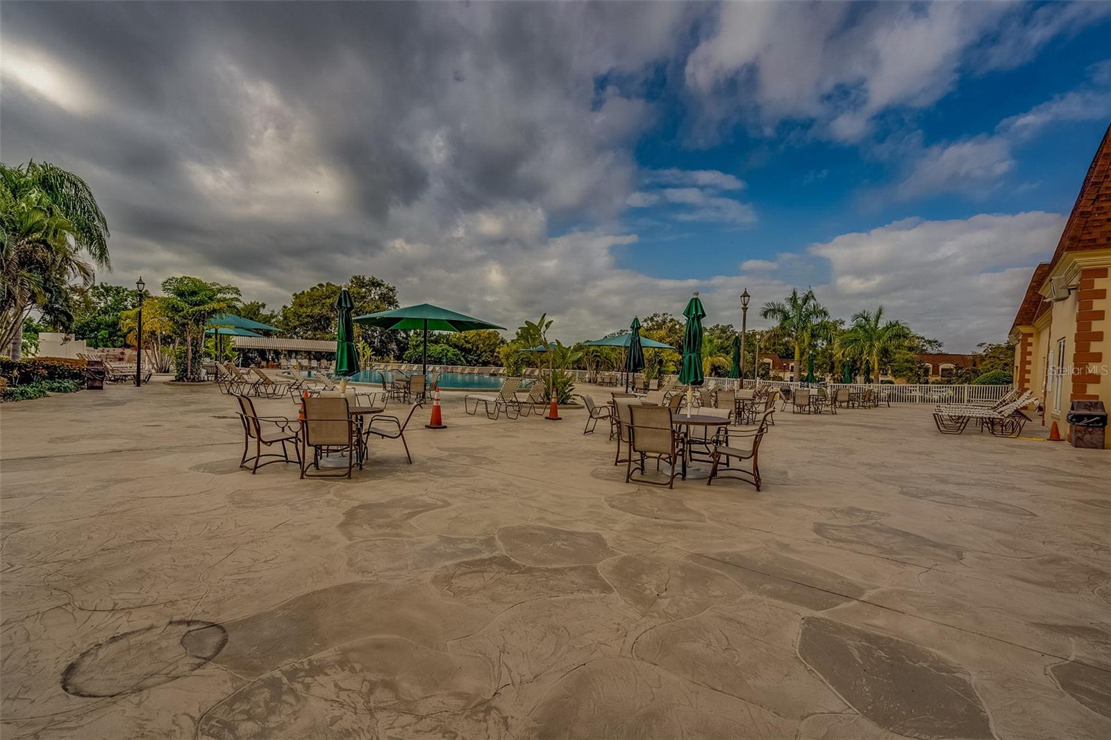 NANTUCKET III CONDO - Residential