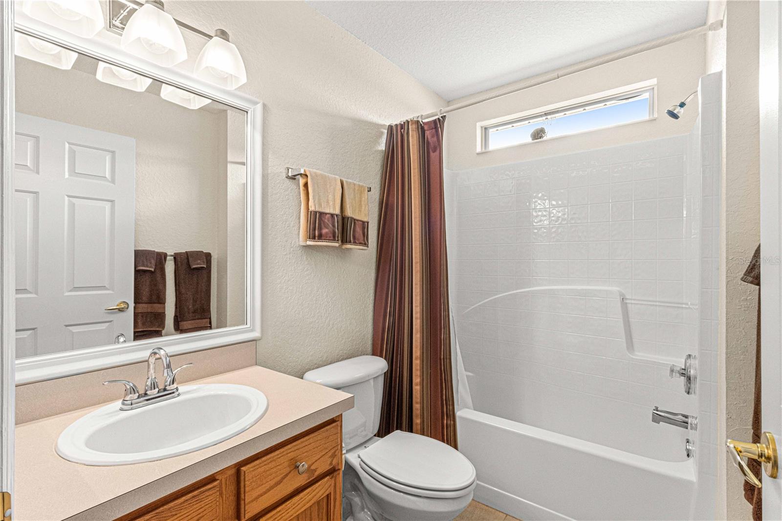 Photo 19 of 66 of 13835 SE 85TH CIRCLE house