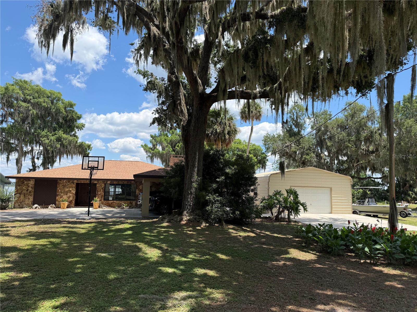 4232 COUNTY ROAD 400