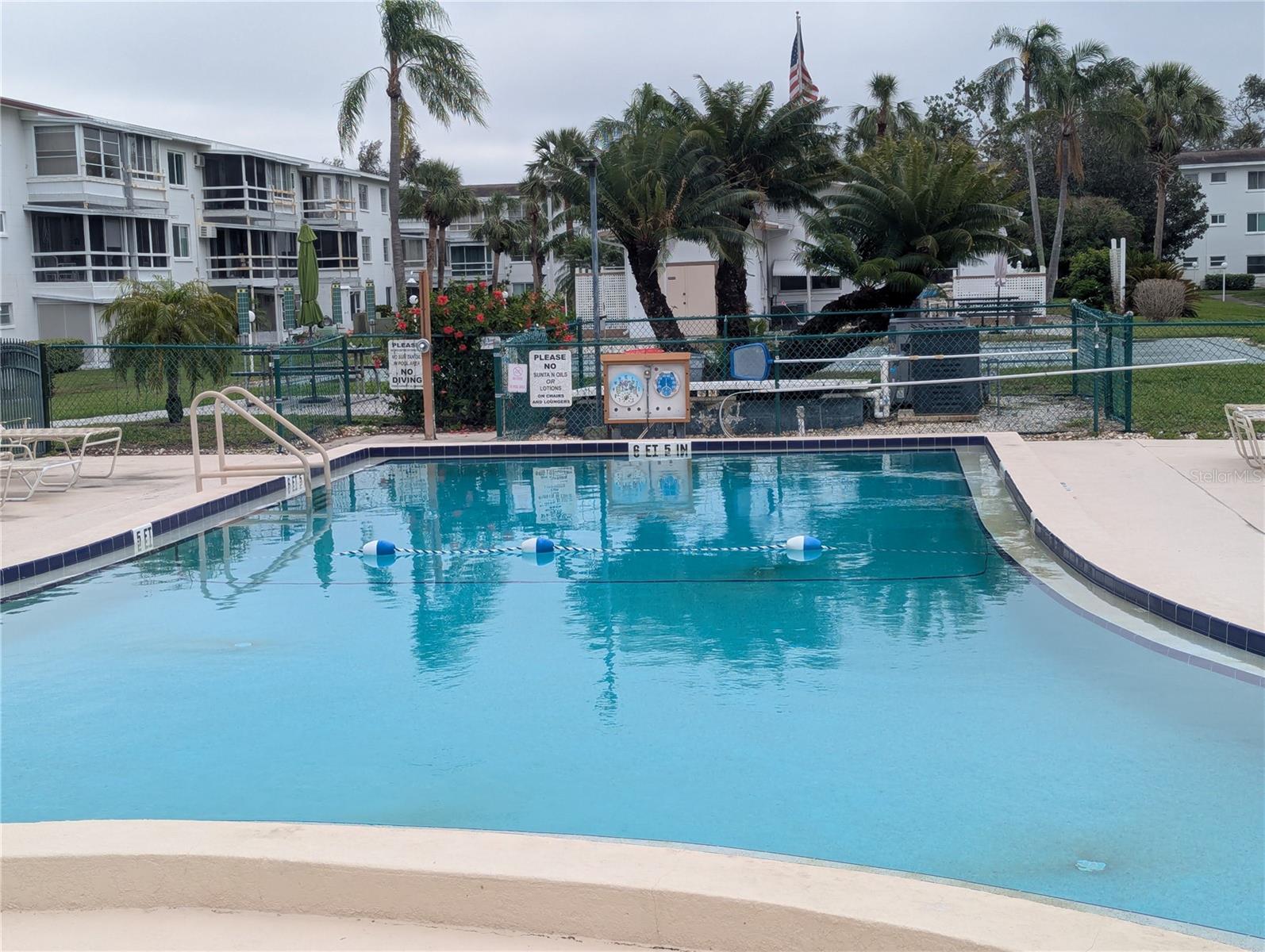 THE THIRD BAYSHORE - Residential