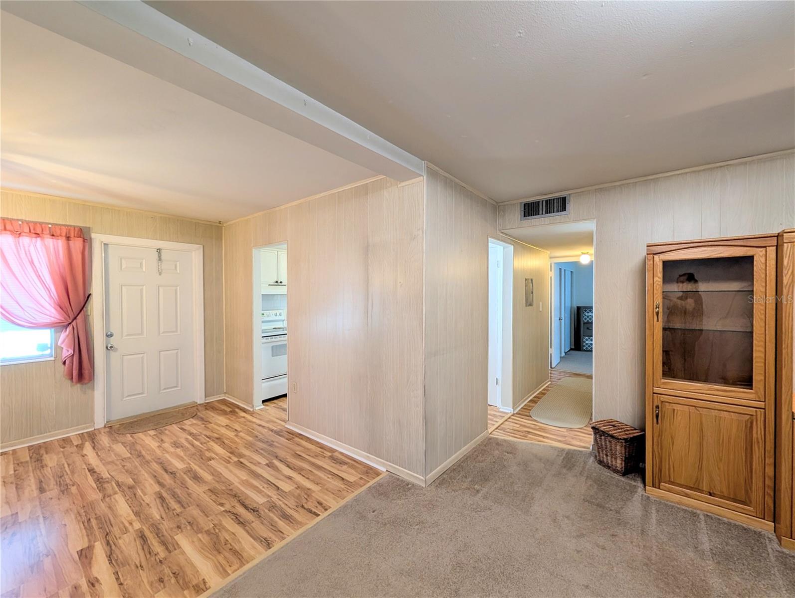 THE THIRD BAYSHORE - Residential