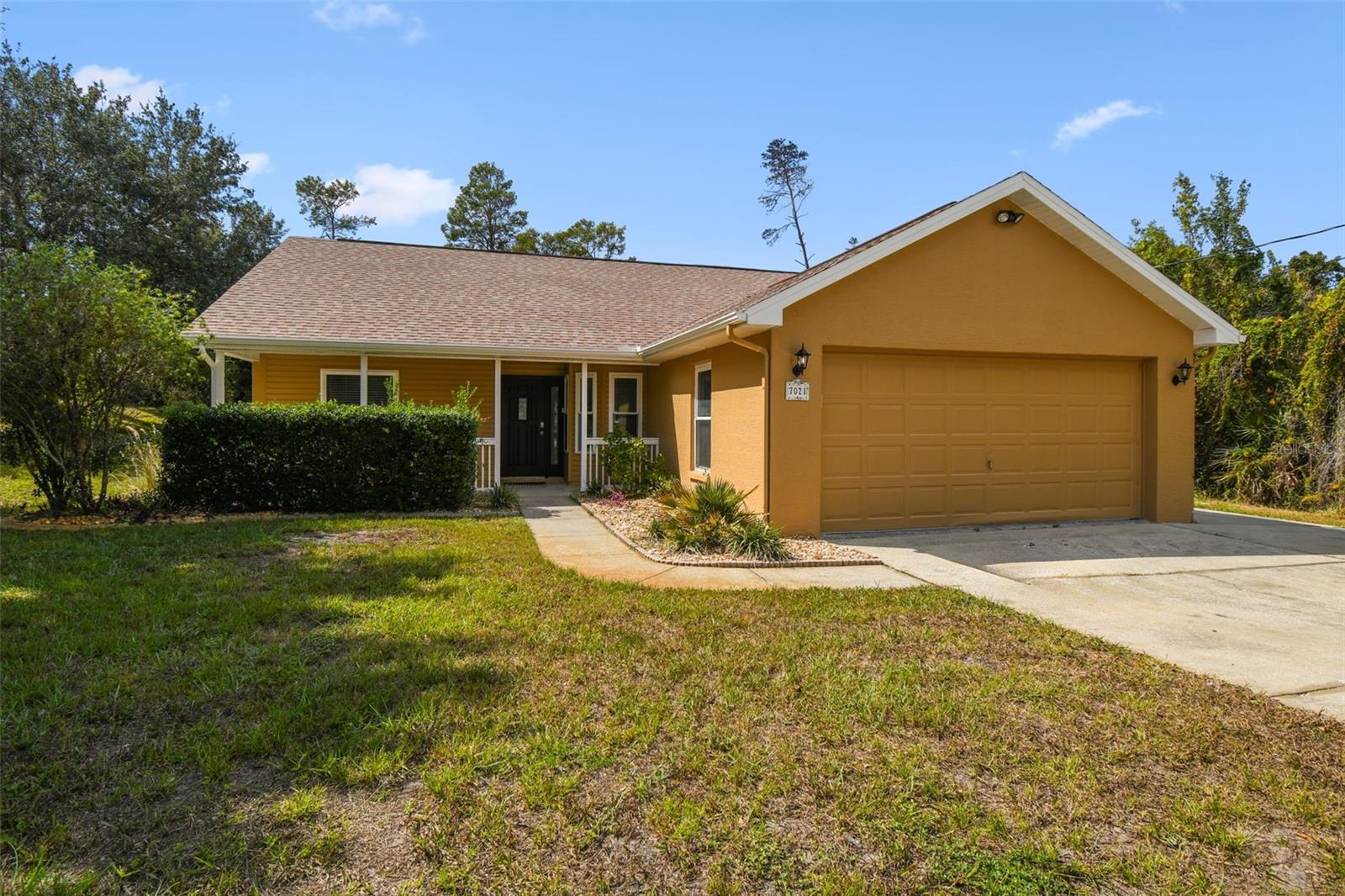 ROYAL HIGHLANDS - Residential