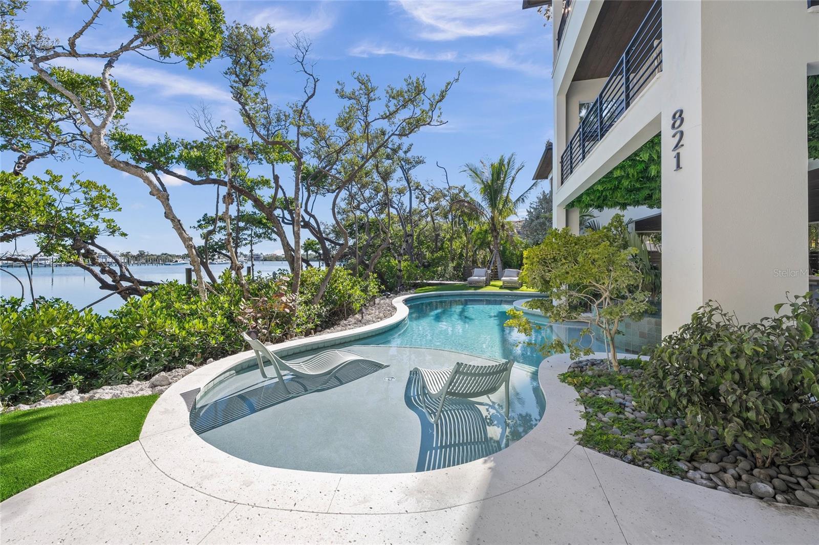 SOUTH BAY BLVD - Residential