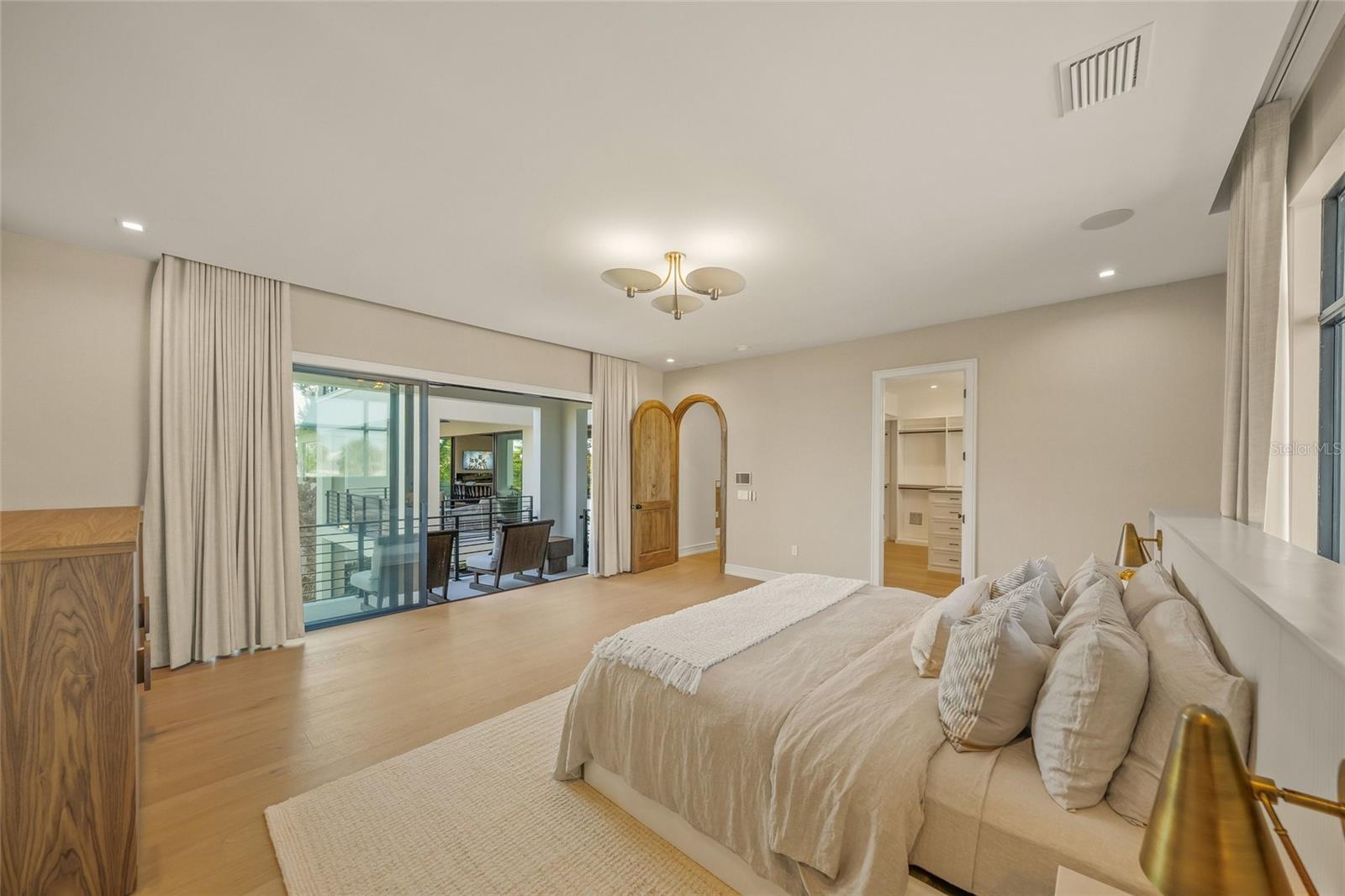 SOUTH BAY BLVD - Residential