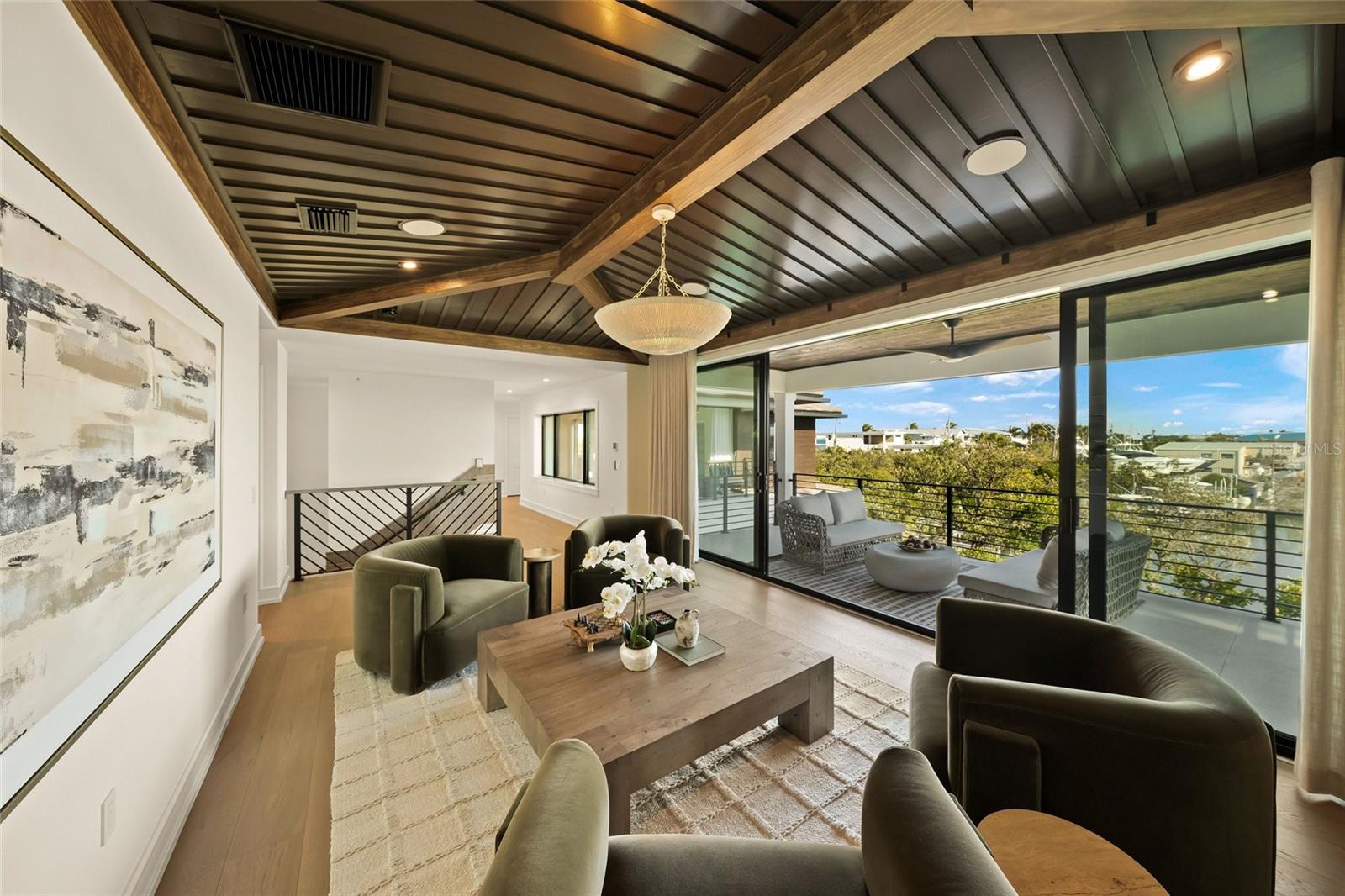 SOUTH BAY BLVD - Residential