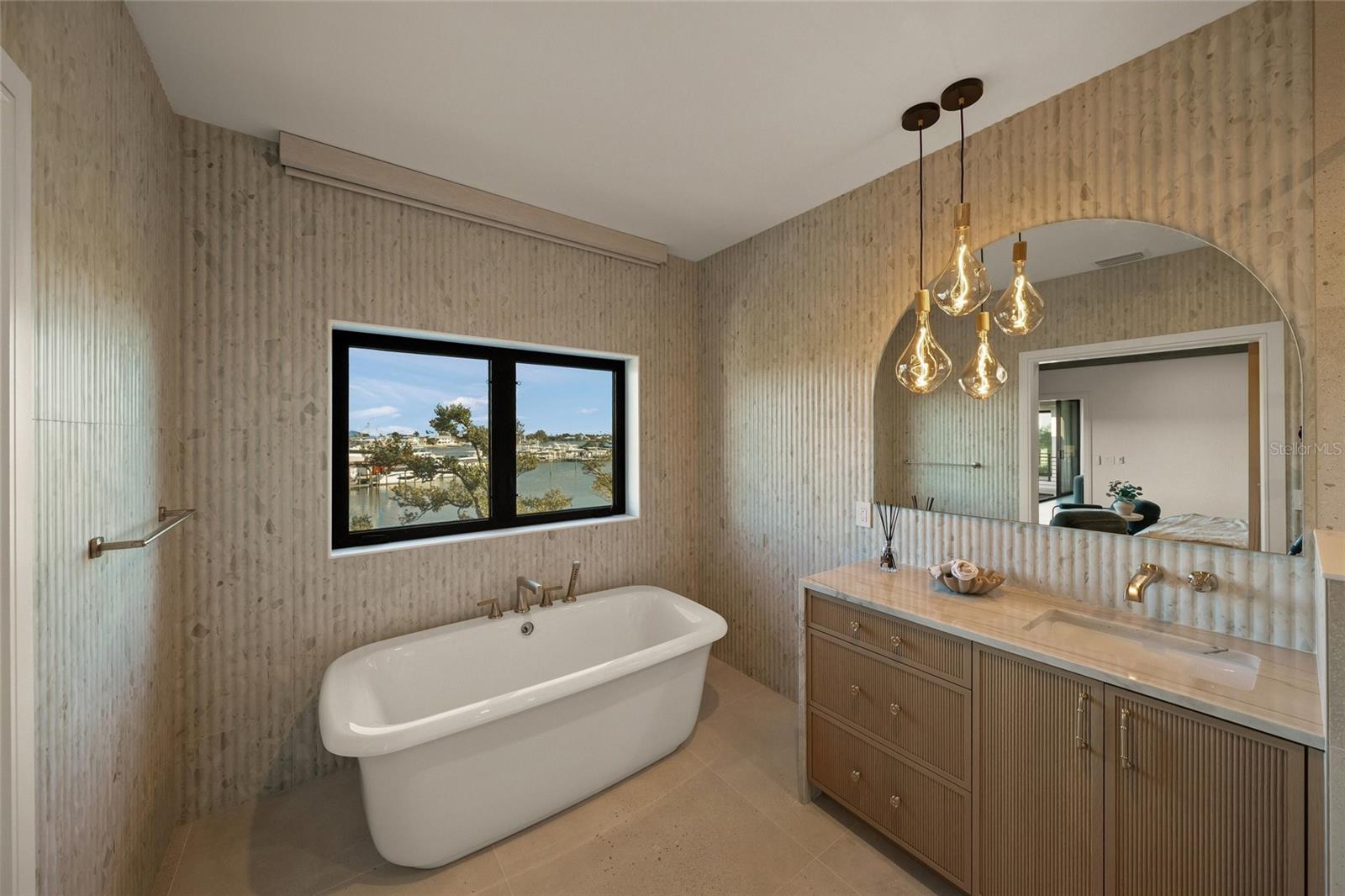 SOUTH BAY BLVD - Residential