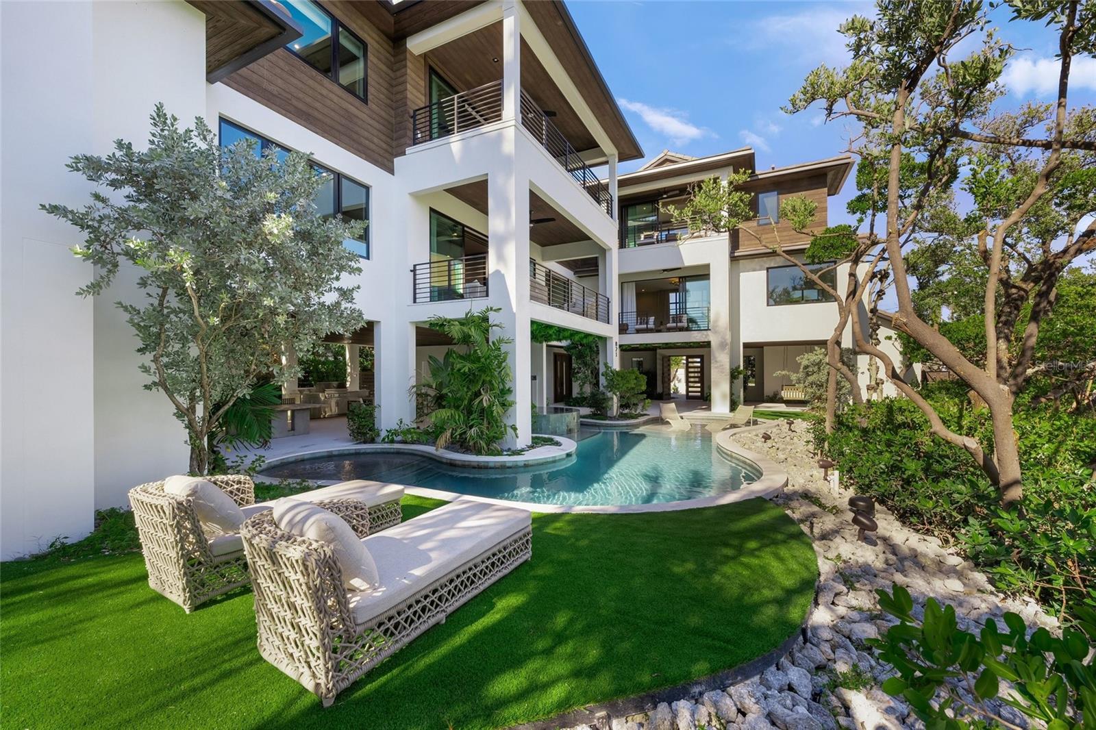 SOUTH BAY BLVD - Residential