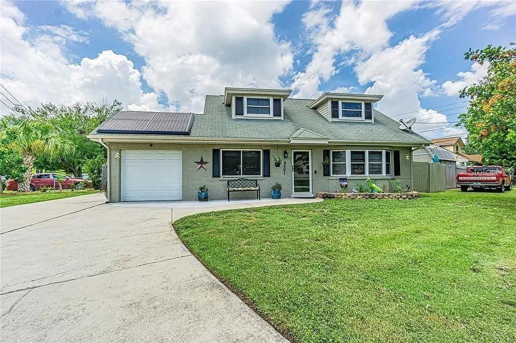 Photo of 9201 86th Avenue, Seminole, FL 33777 (MLS # TB8499385)