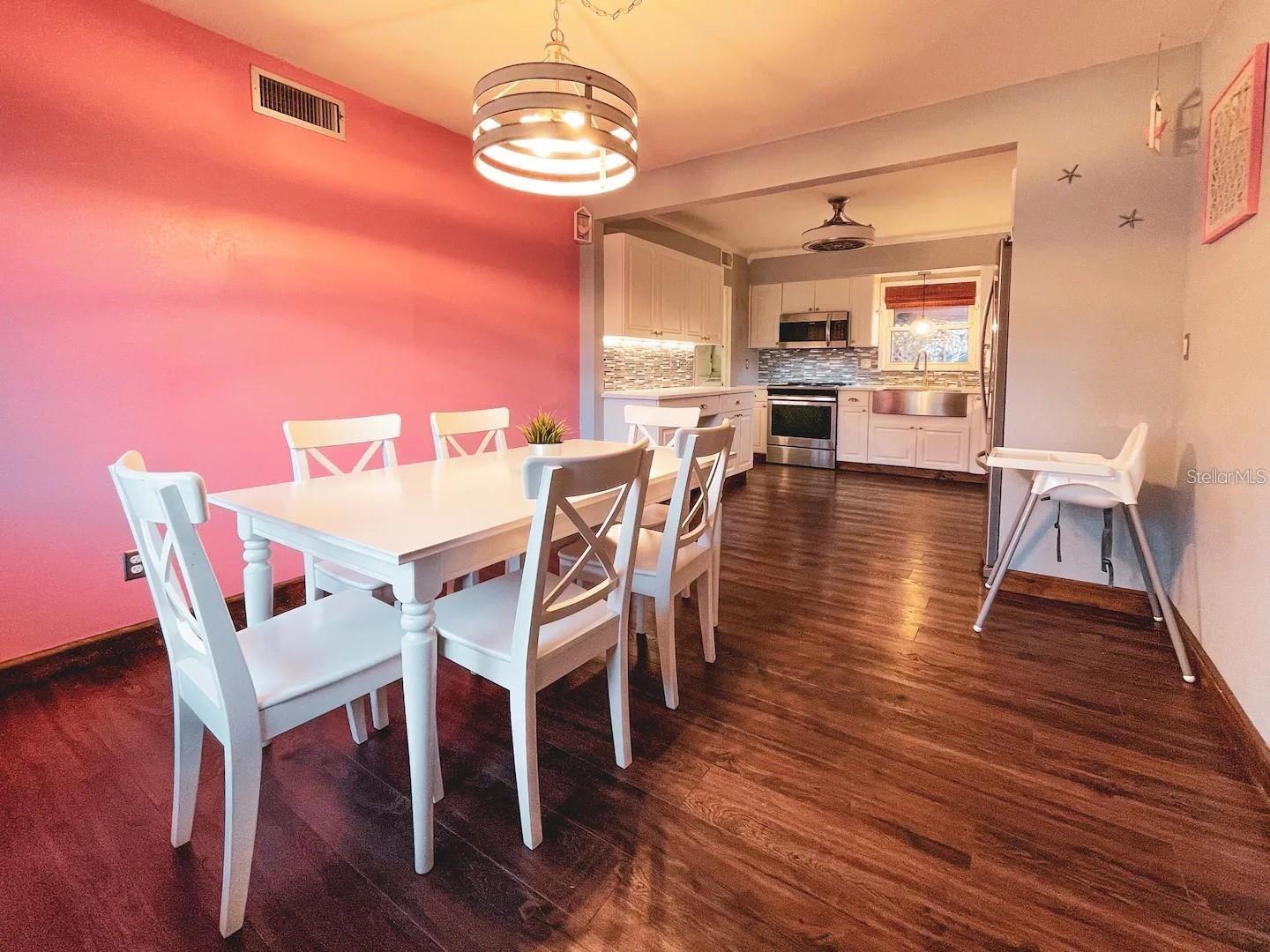 CLEARWOOD SUB 6TH ADD - Residential Lease