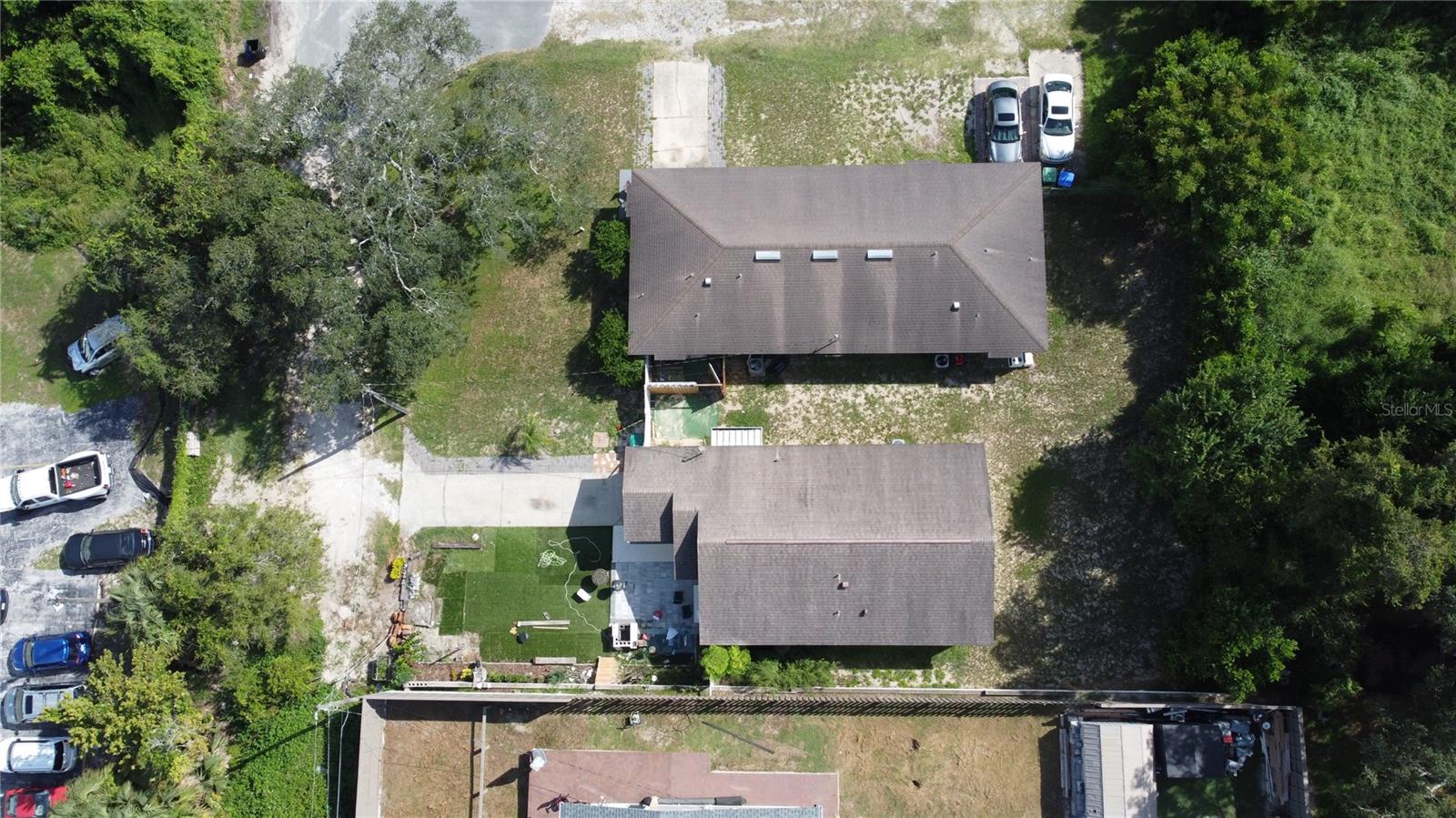 400 N HASTINGS STREET 400,402,404