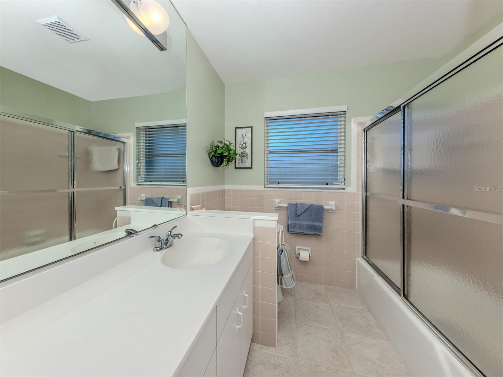 VENEZIA PARK SEC OF VENICE - Residential