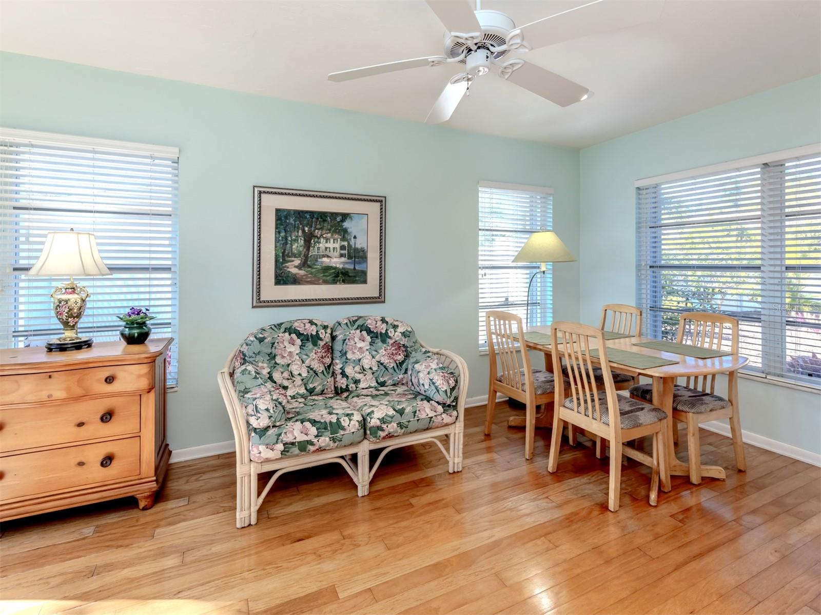 VENEZIA PARK SEC OF VENICE - Residential