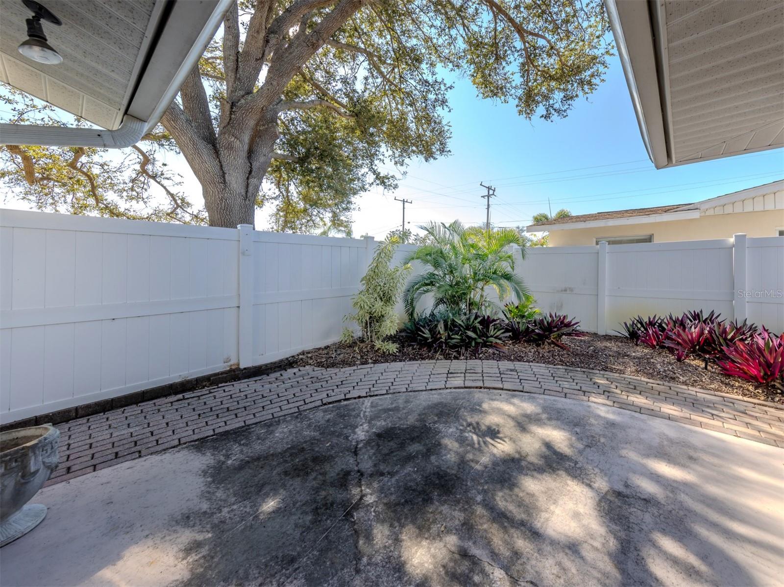 VENEZIA PARK SEC OF VENICE - Residential