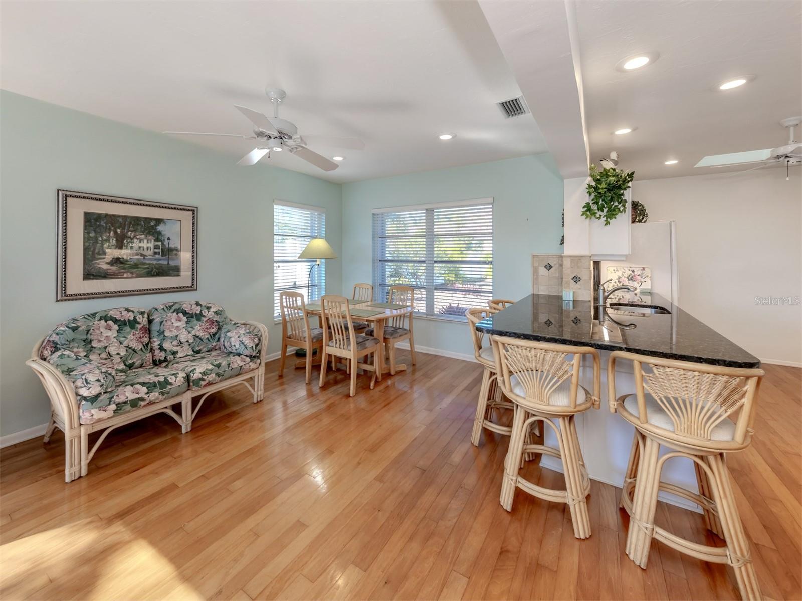 VENEZIA PARK SEC OF VENICE - Residential