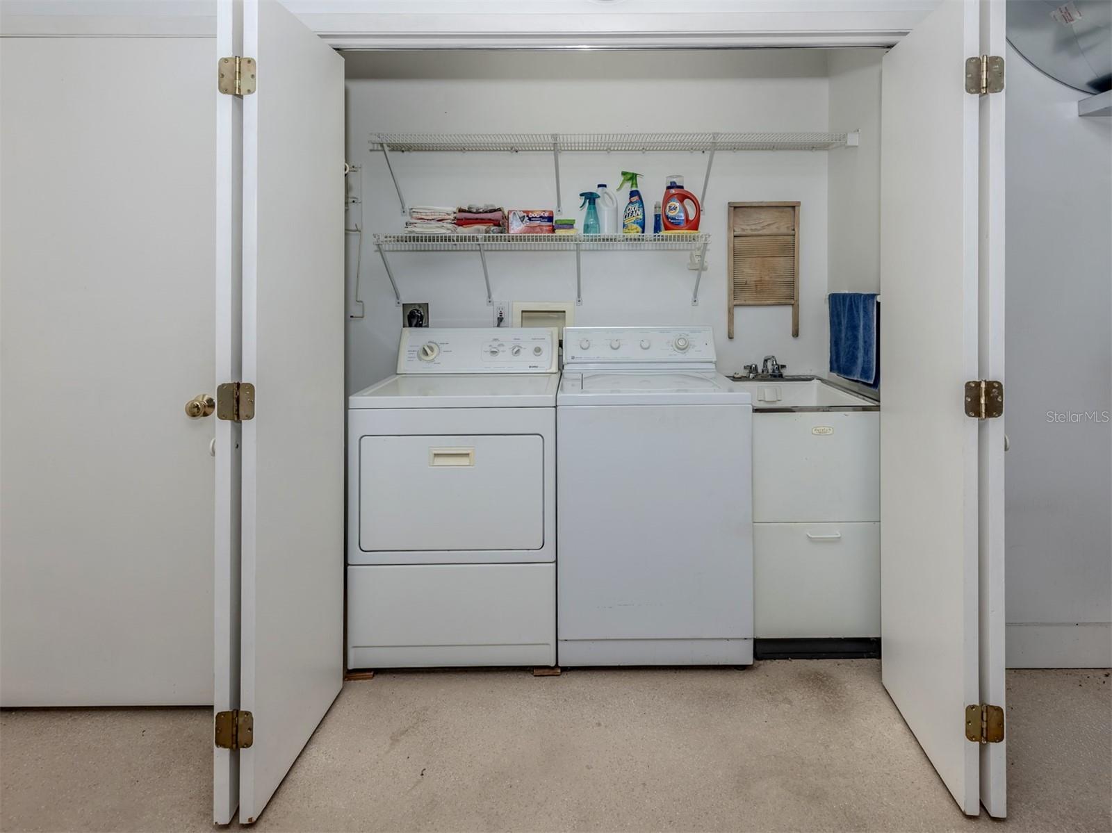 VENEZIA PARK SEC OF VENICE - Residential