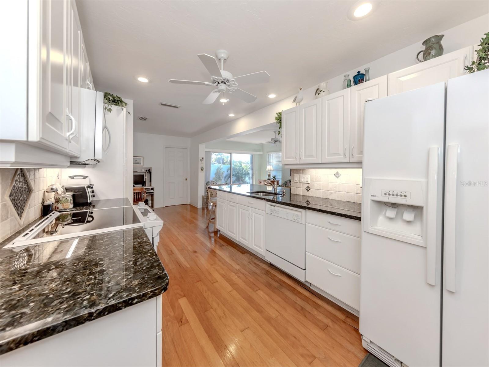 VENEZIA PARK SEC OF VENICE - Residential