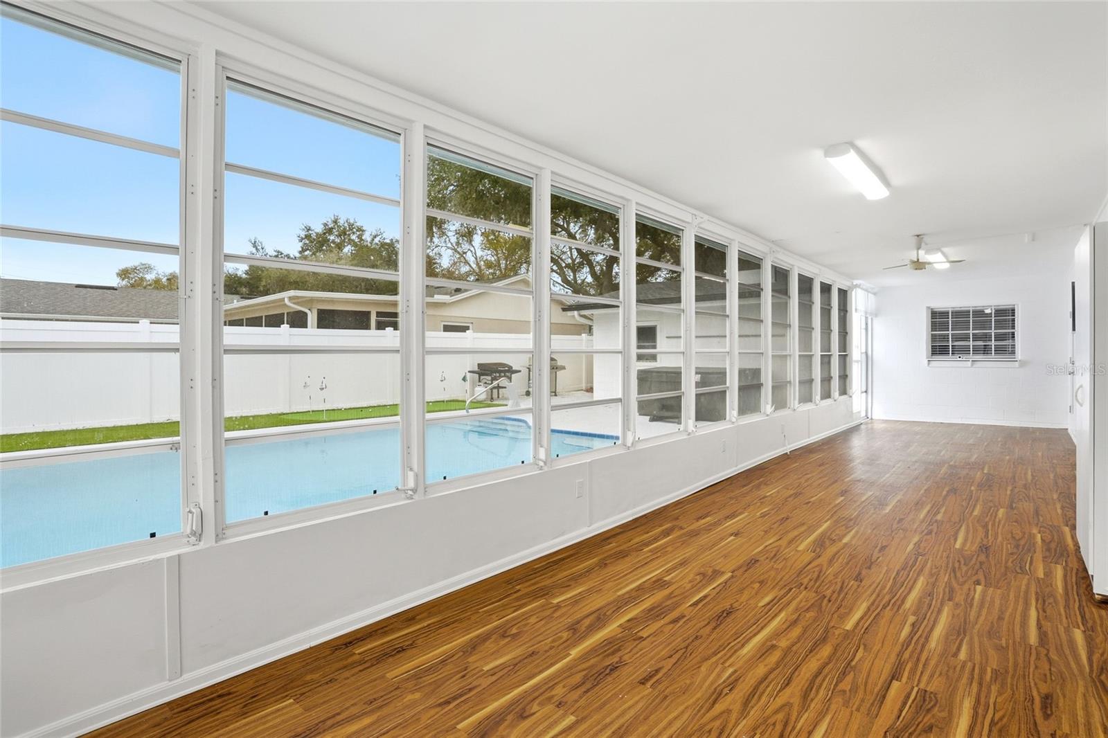 ENGLISH ESTATES UNIT 3 - Residential