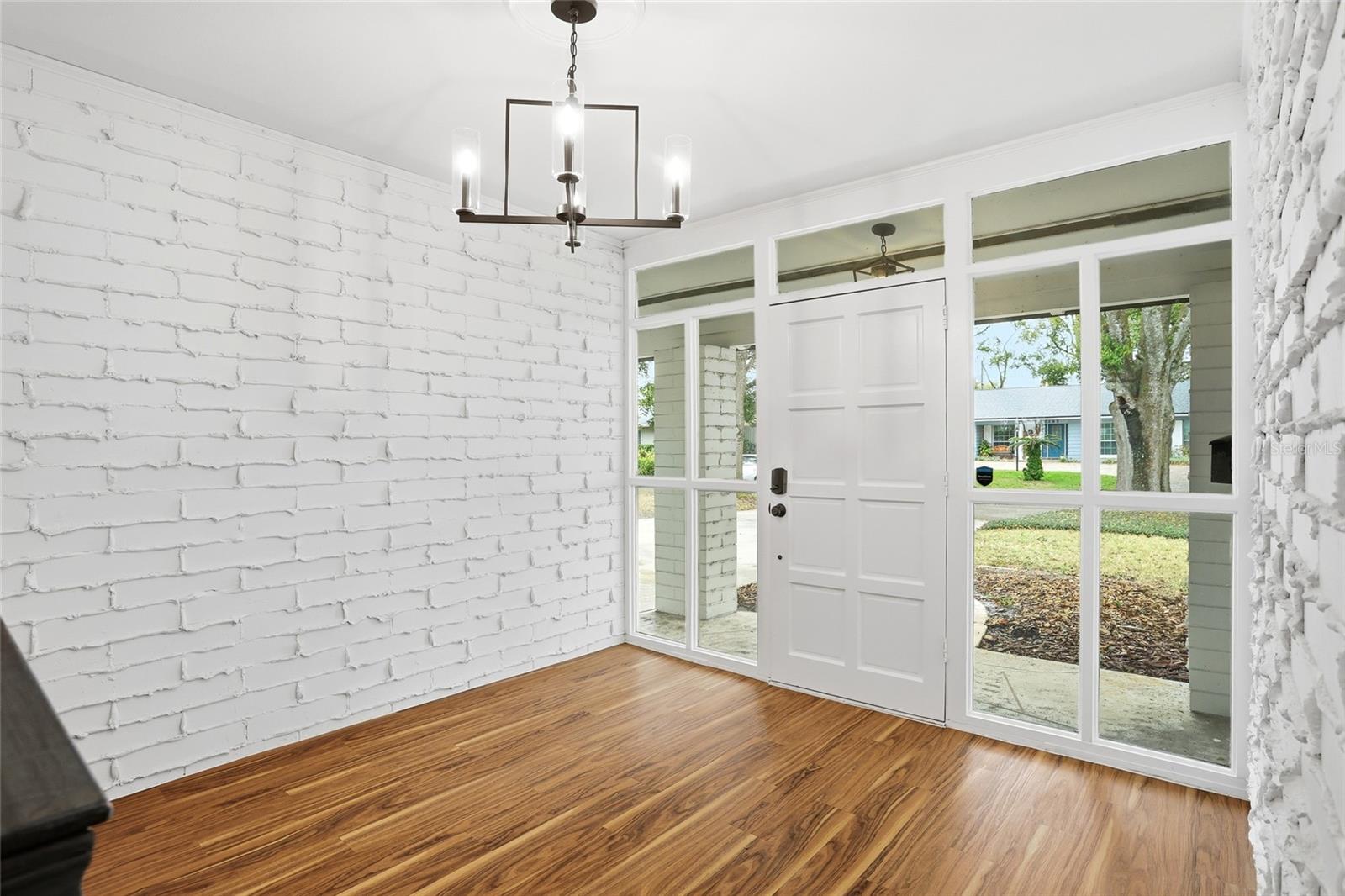 ENGLISH ESTATES UNIT 3 - Residential