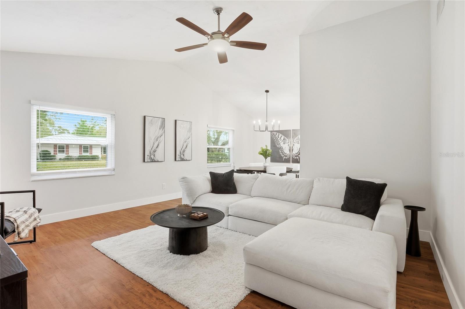 ENGLISH ESTATES UNIT 3 - Residential