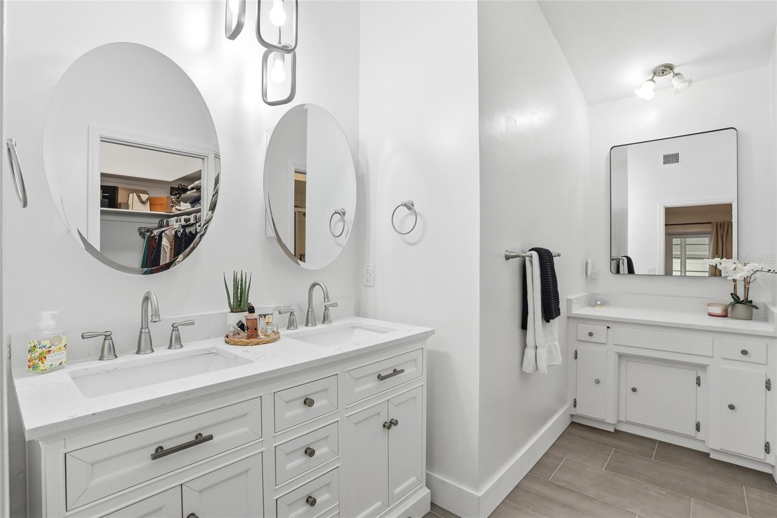 ENGLISH ESTATES UNIT 3 - Residential