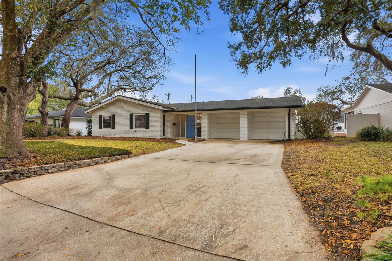 ENGLISH ESTATES UNIT 3 - Residential