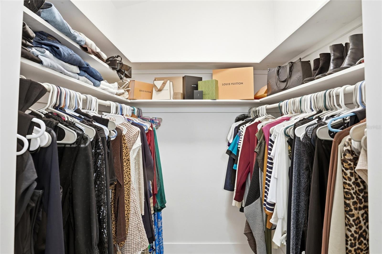 ENGLISH ESTATES UNIT 3 - Residential