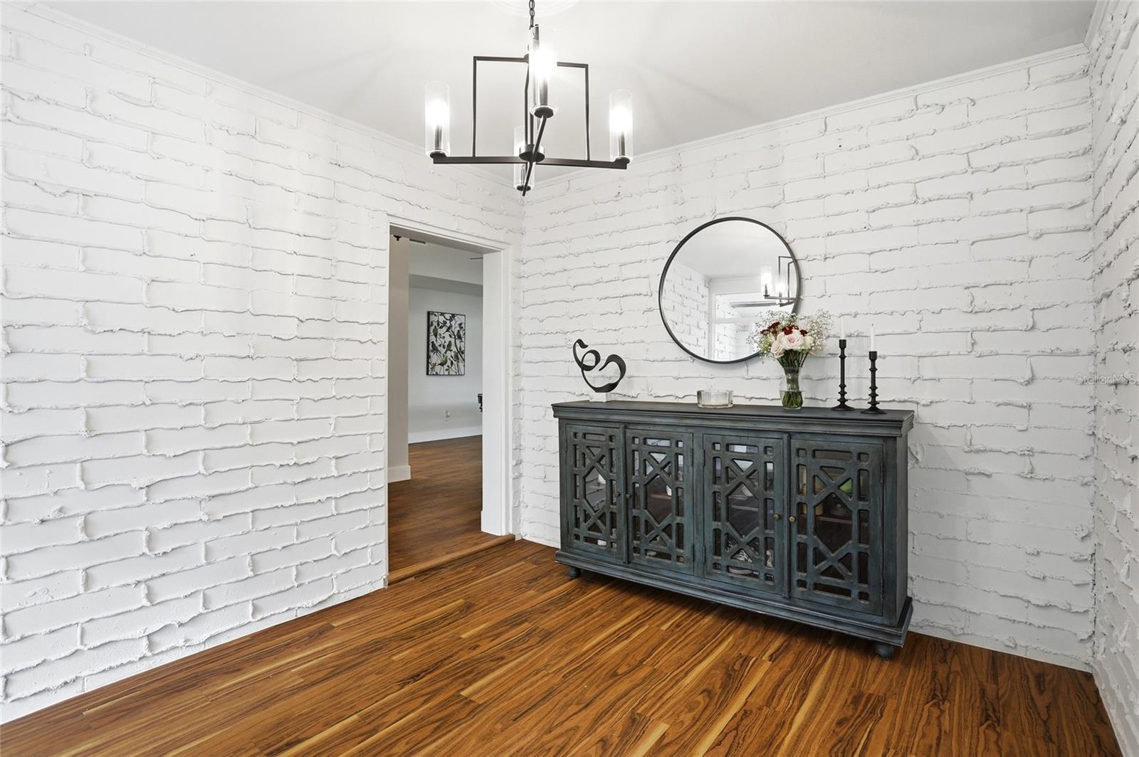 ENGLISH ESTATES UNIT 3 - Residential