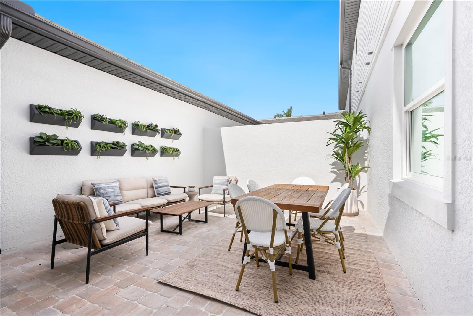 PALMERA AT WELLEN PARK - Residential