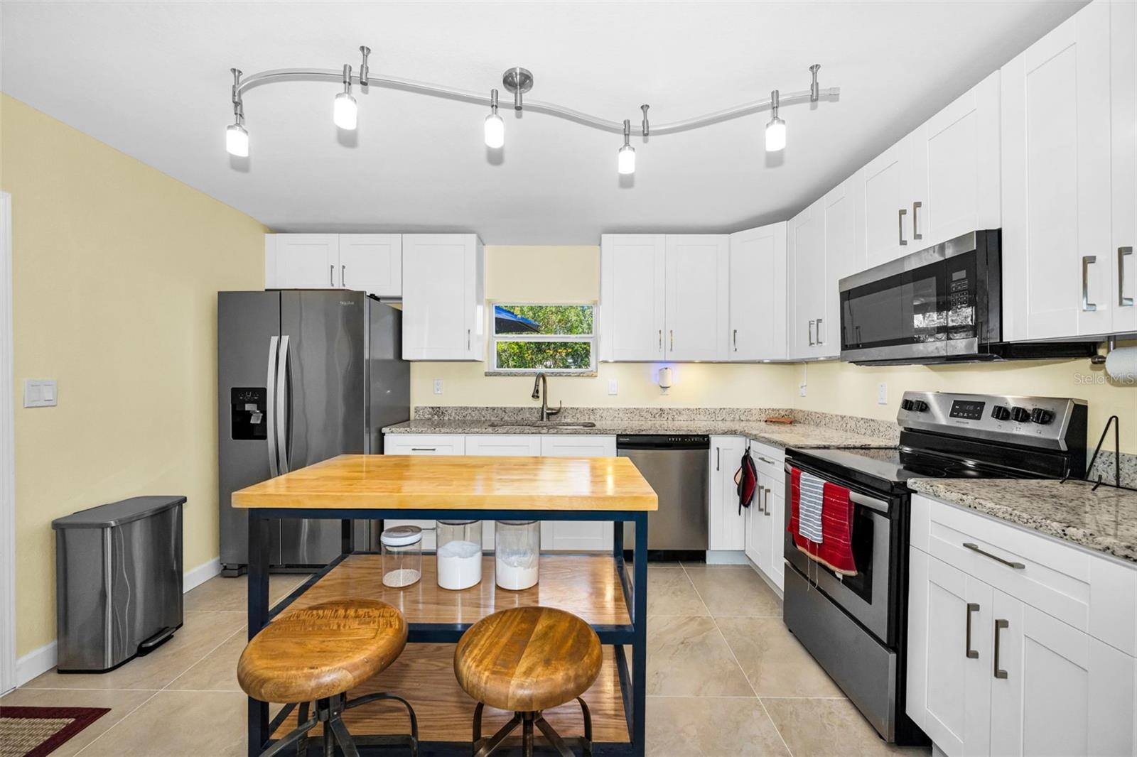 TEMPLE TERRACE HEIGHTS - Residential