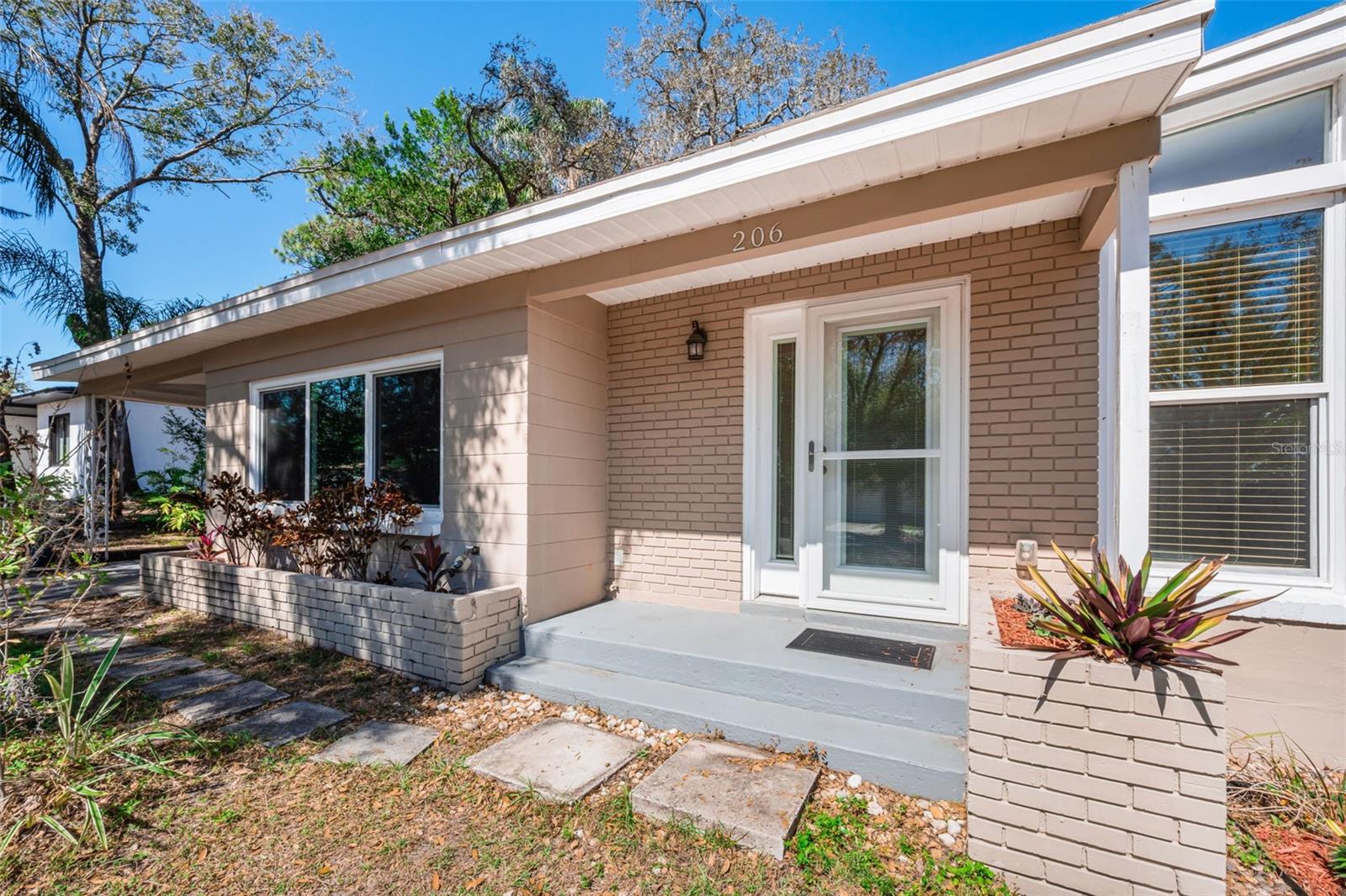 TEMPLE TERRACE HEIGHTS - Residential