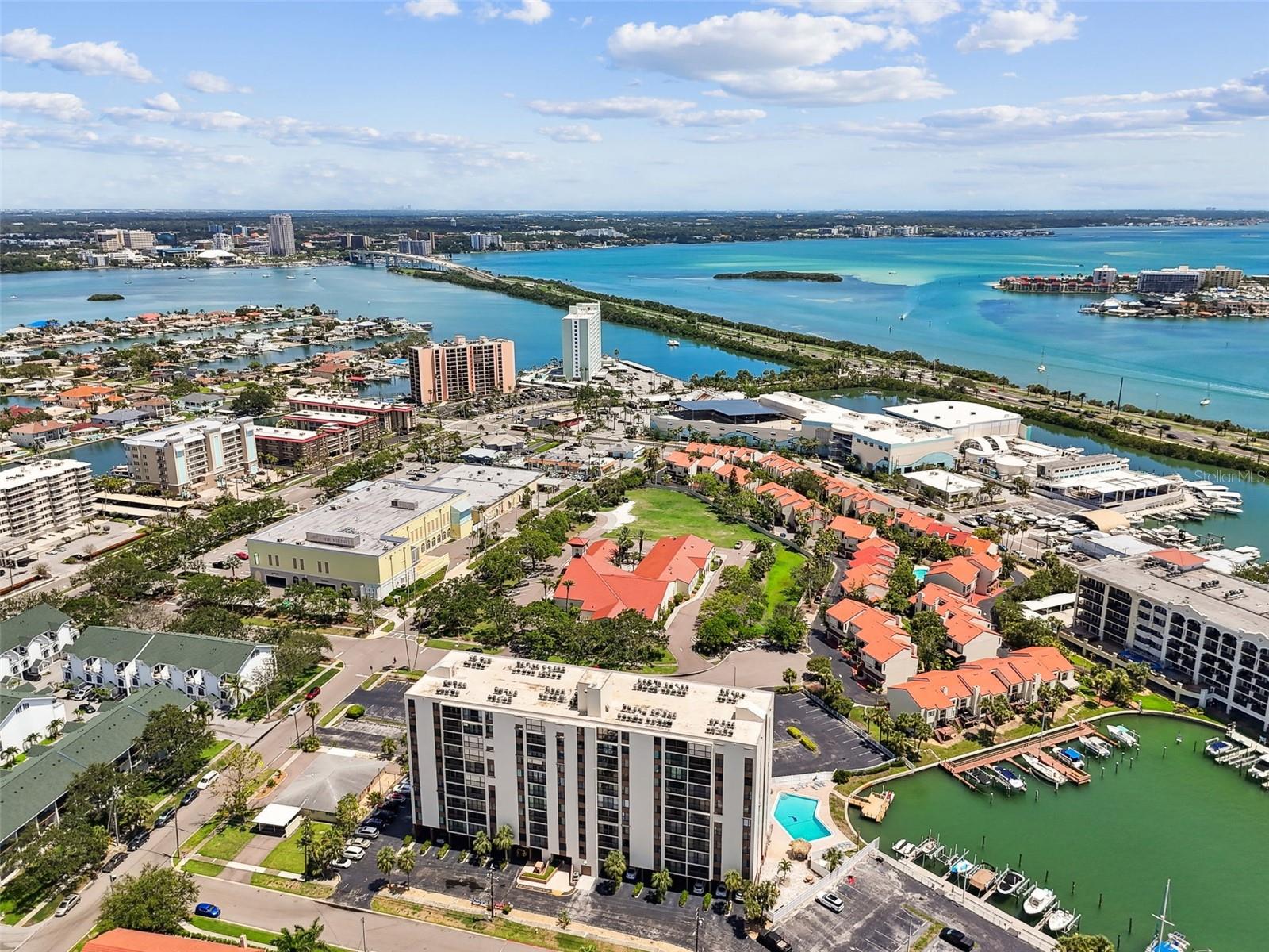 DOLPHIN COVE CLEARWATER - Residential Lease