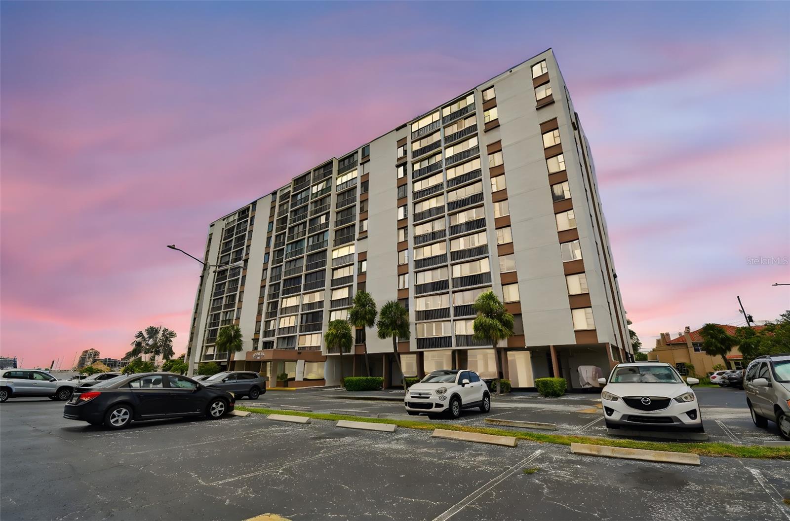 DOLPHIN COVE CLEARWATER - Residential Lease