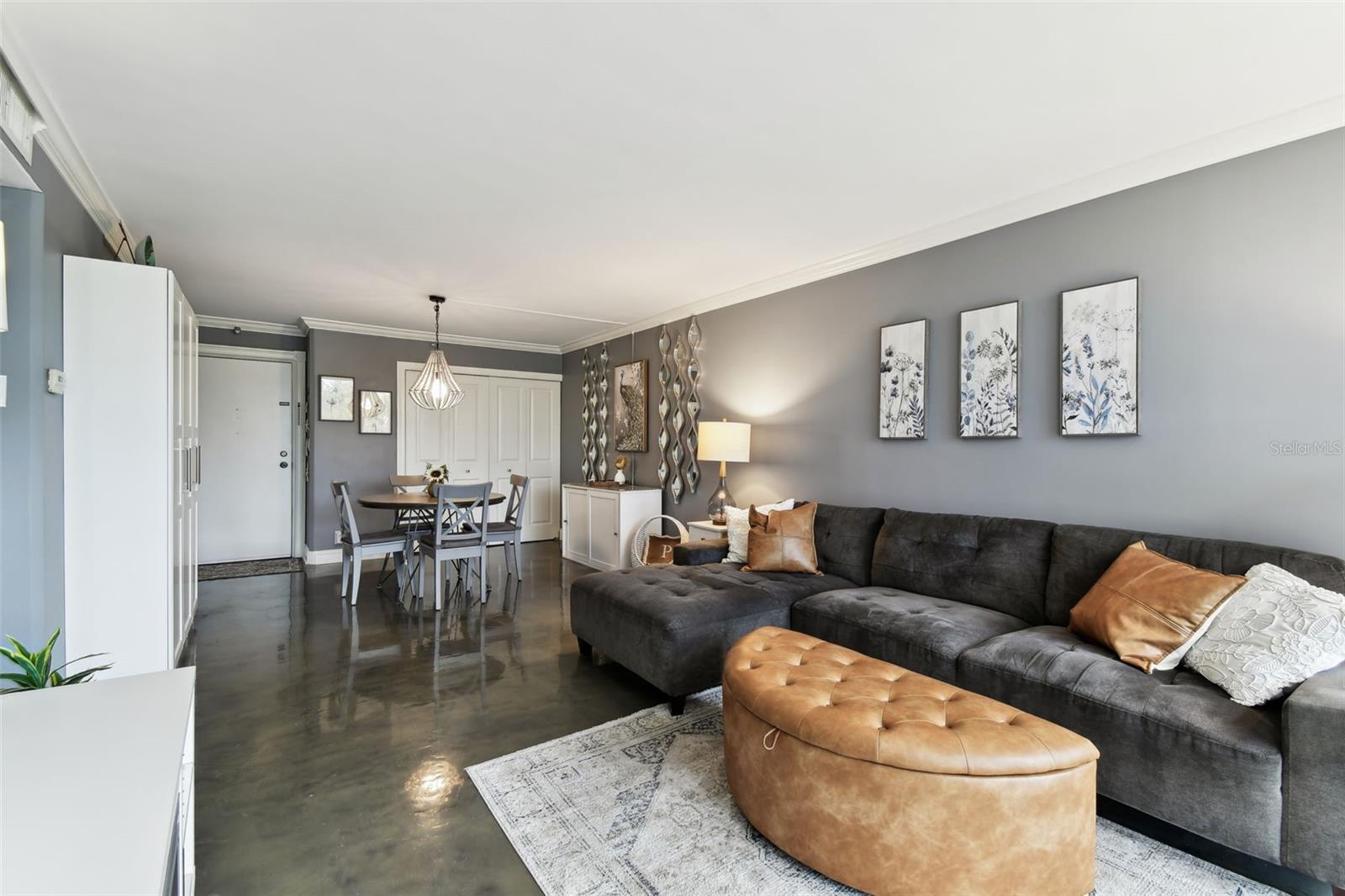 DOLPHIN COVE CLEARWATER - Residential Lease