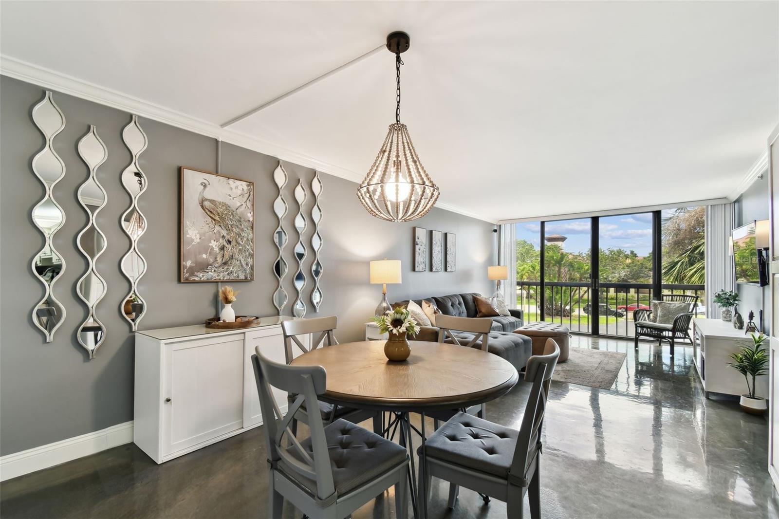 255 DOLPHIN POINT 207