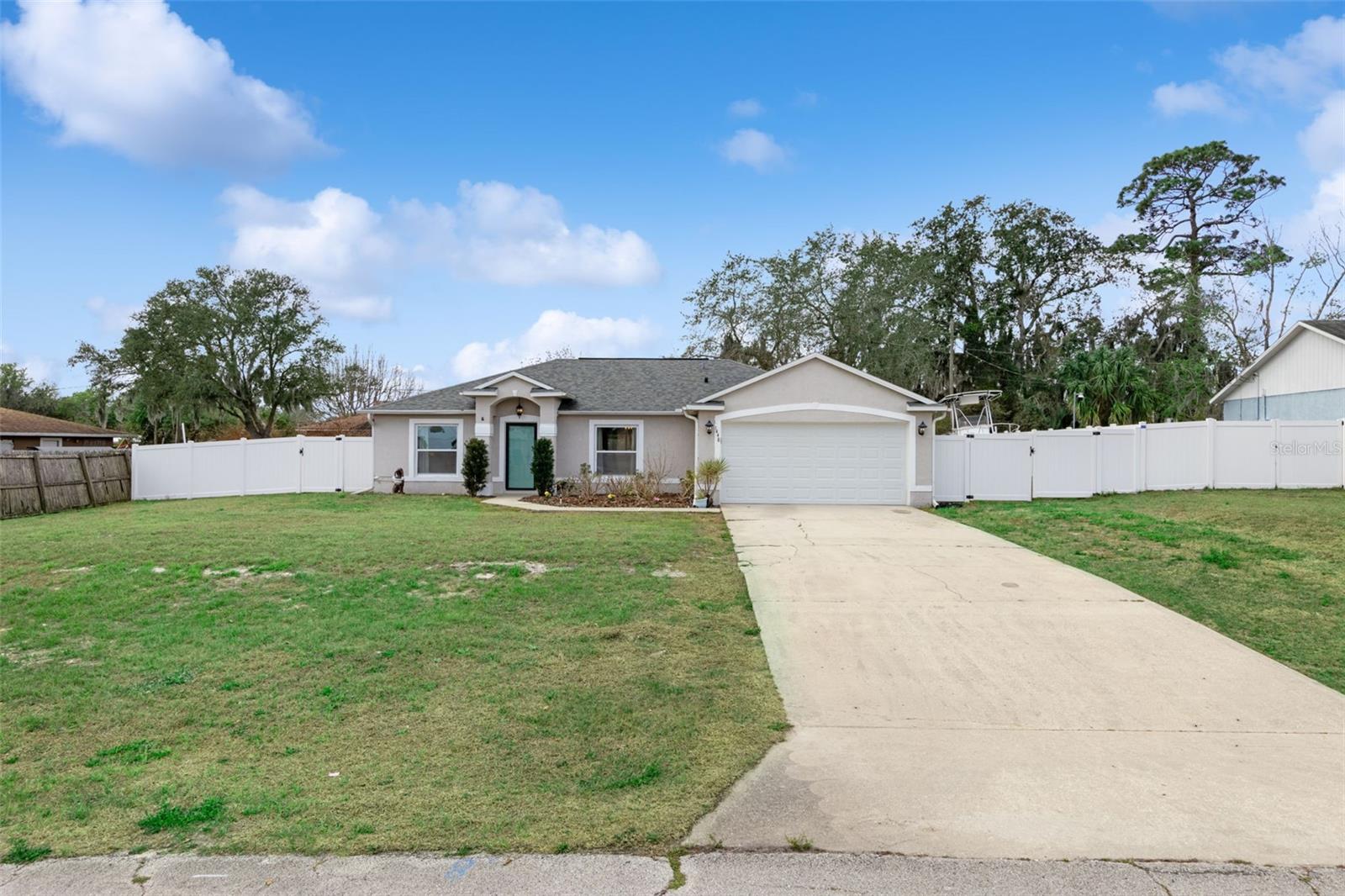 DELTONA LAKES UN 40 - Residential