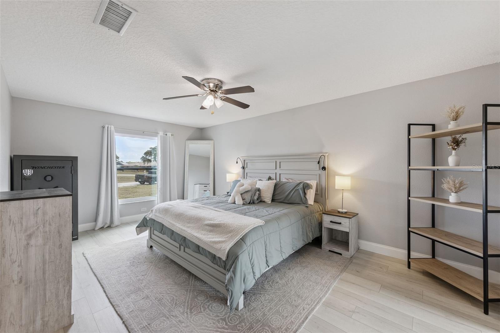 DELTONA LAKES UN 40 - Residential