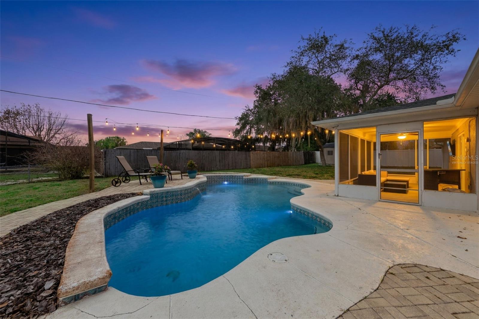 DELTONA LAKES UN 40 - Residential