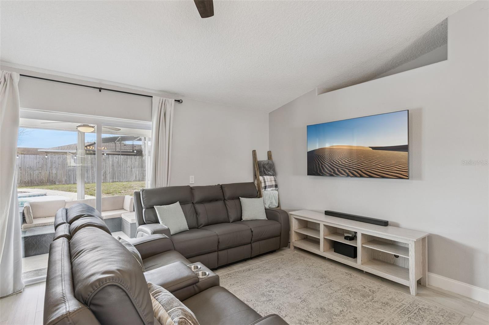 DELTONA LAKES UN 40 - Residential