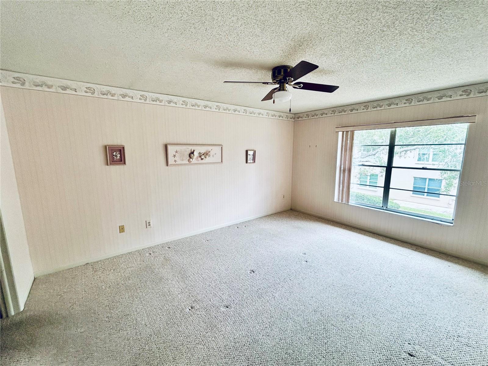 SUNNYBROOK CONDO 02 - Residential Lease