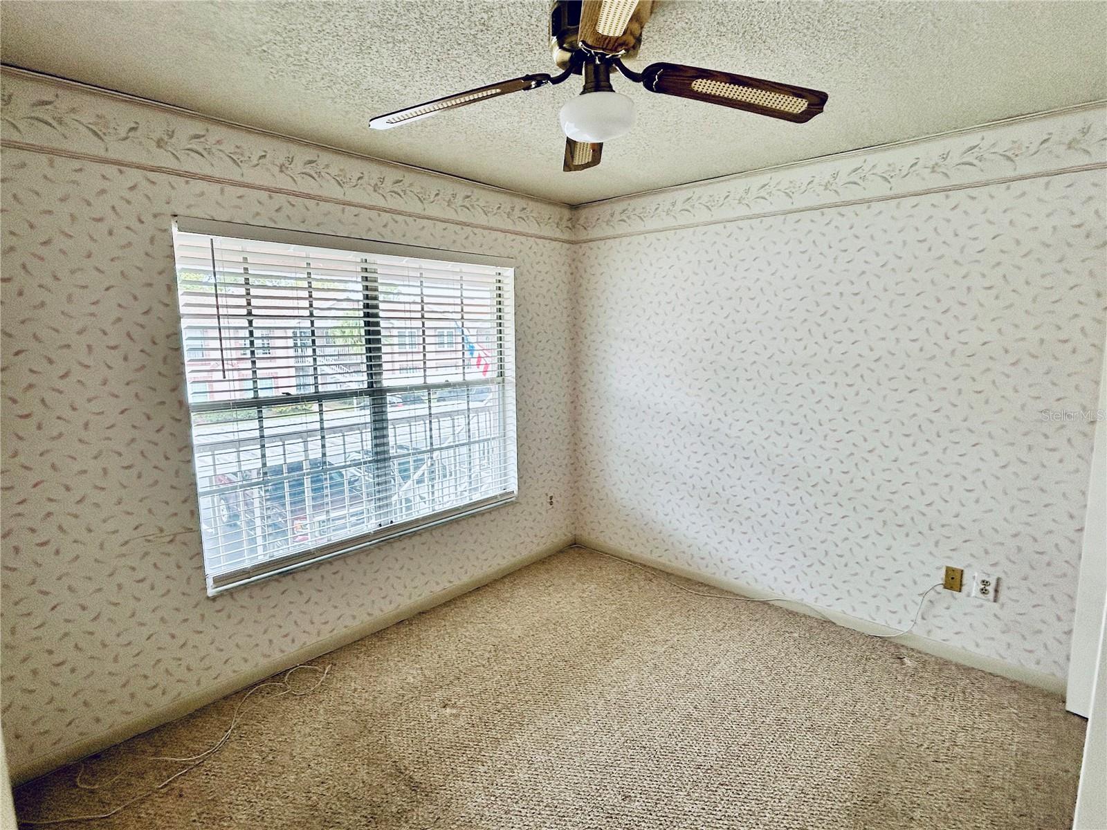 SUNNYBROOK CONDO 02 - Residential Lease
