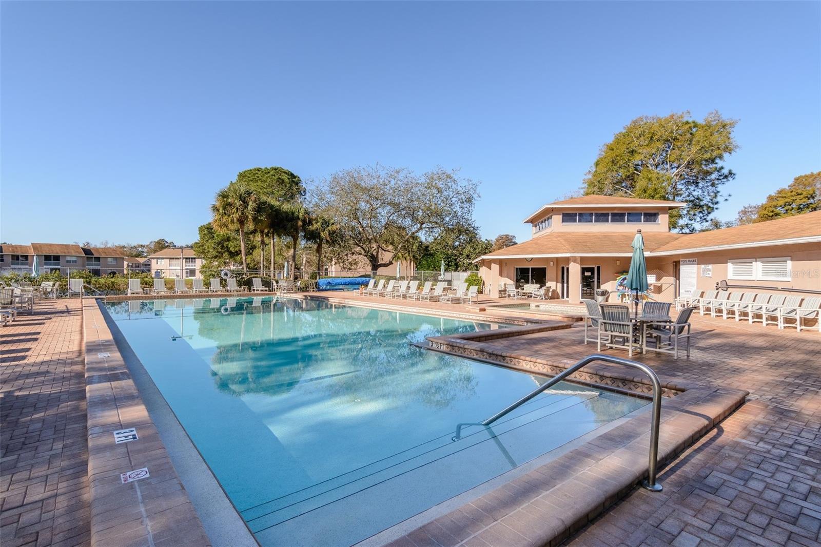 SUNNYBROOK CONDO 02 - Residential Lease