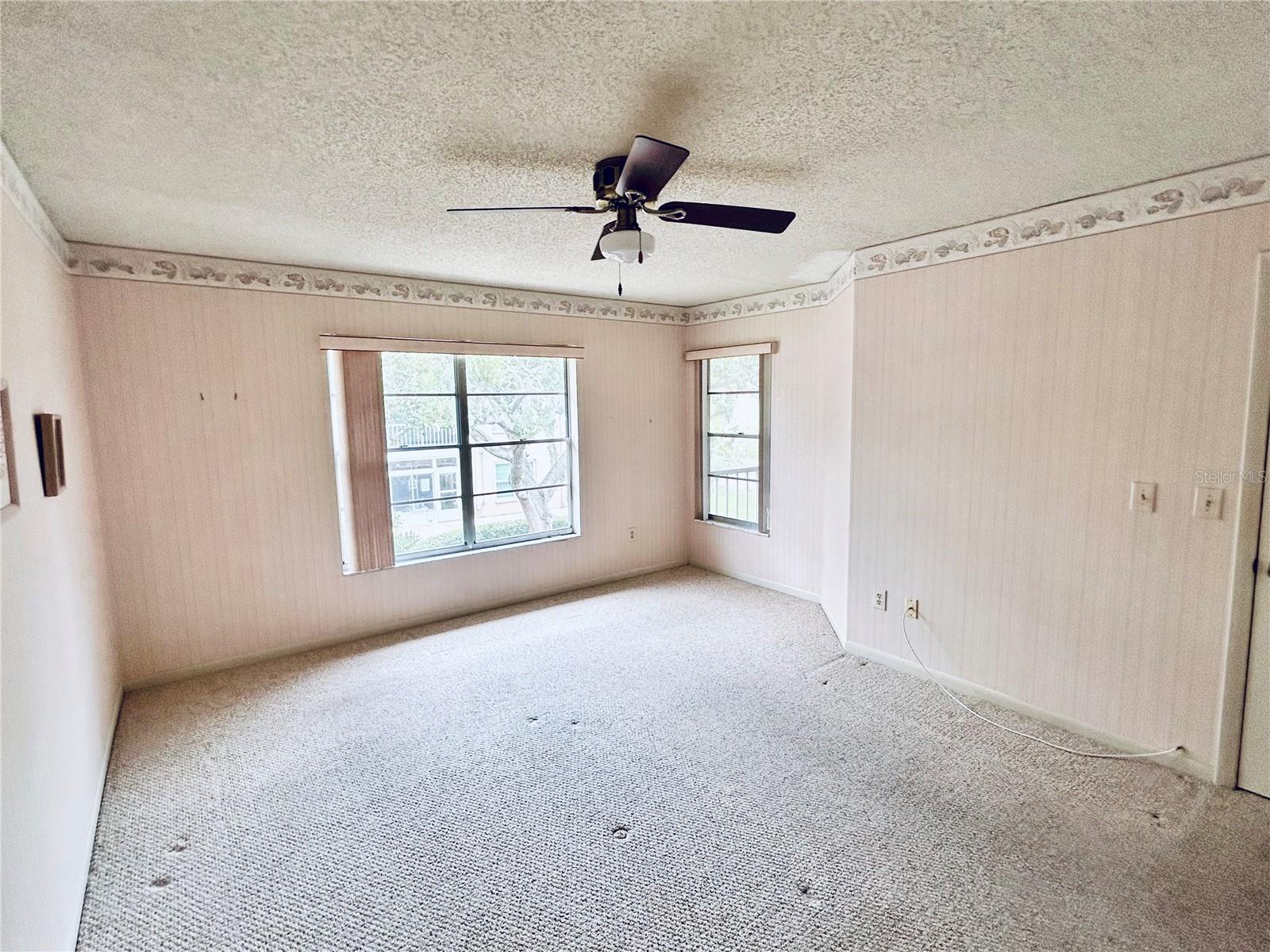 SUNNYBROOK CONDO 02 - Residential Lease