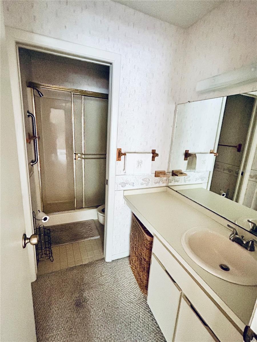 SUNNYBROOK CONDO 02 - Residential Lease