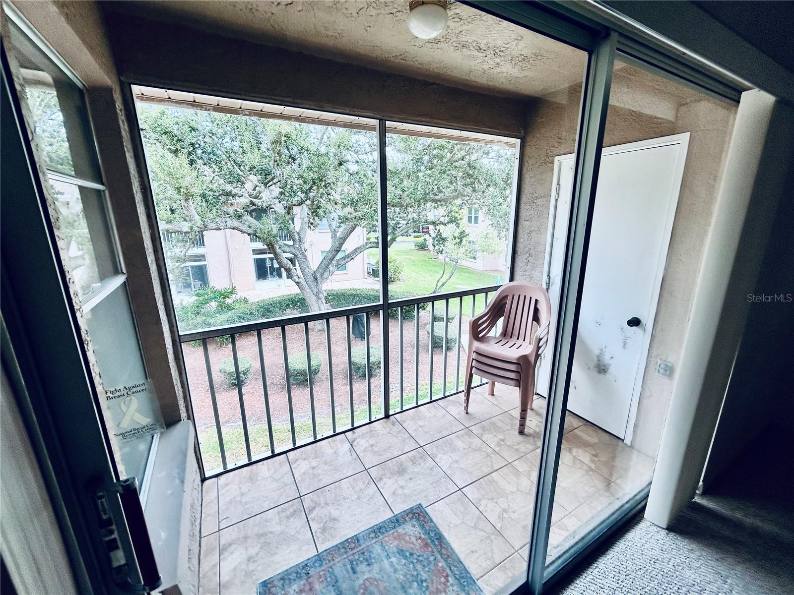 SUNNYBROOK CONDO 02 - Residential Lease