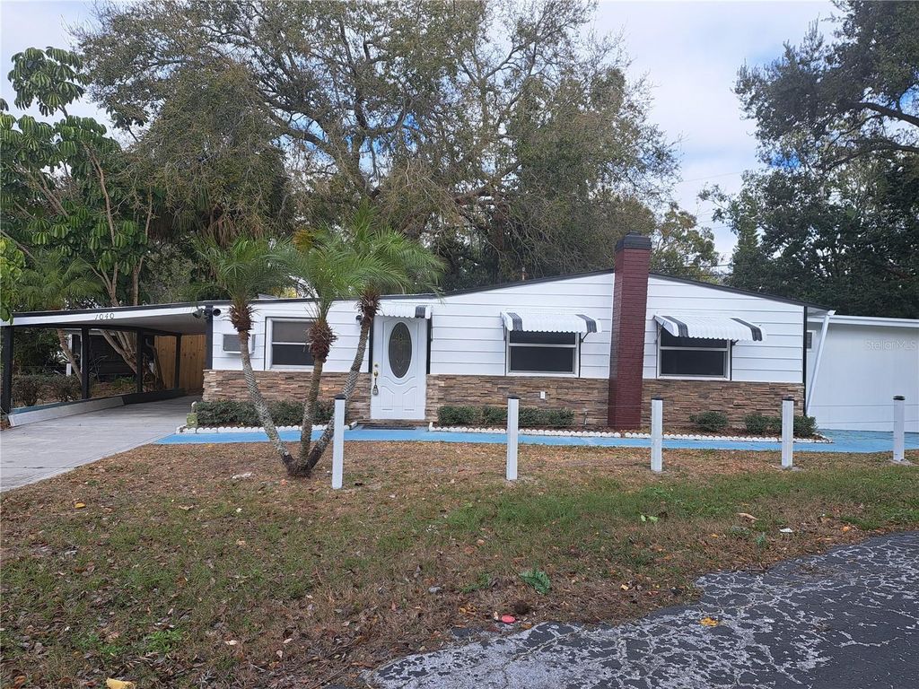 Photo of 1040 65th Street S, South Pasadena, FL 33707 (MLS # TB8422462)