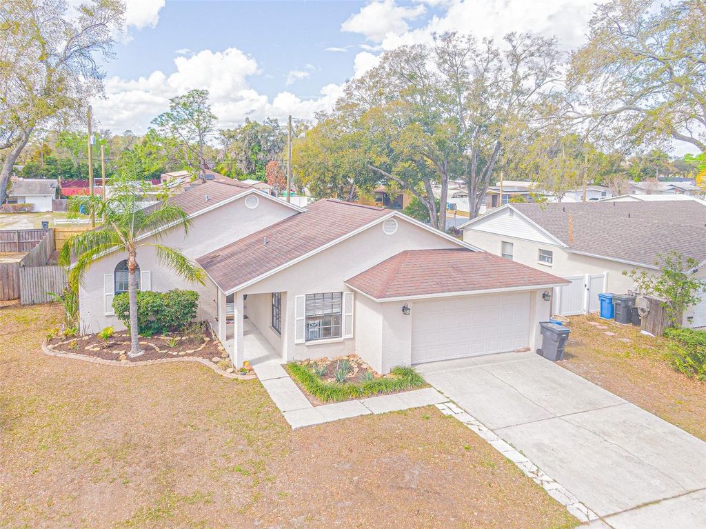 Photo of 1106 Windhorst Ridge Drive, Brandon, FL 33510 (MLS # TB8483590)