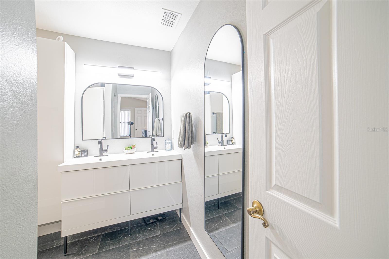 WINDHORST VILLAGE - Residential