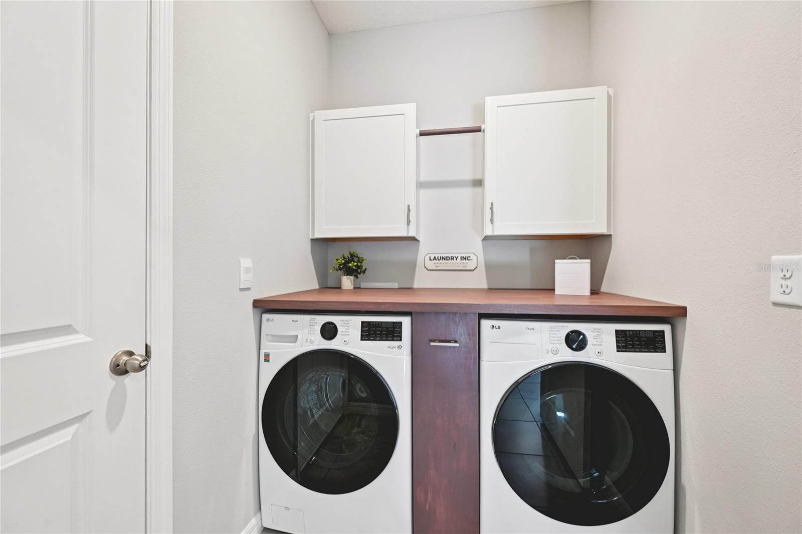 BELLA LAGO - Residential