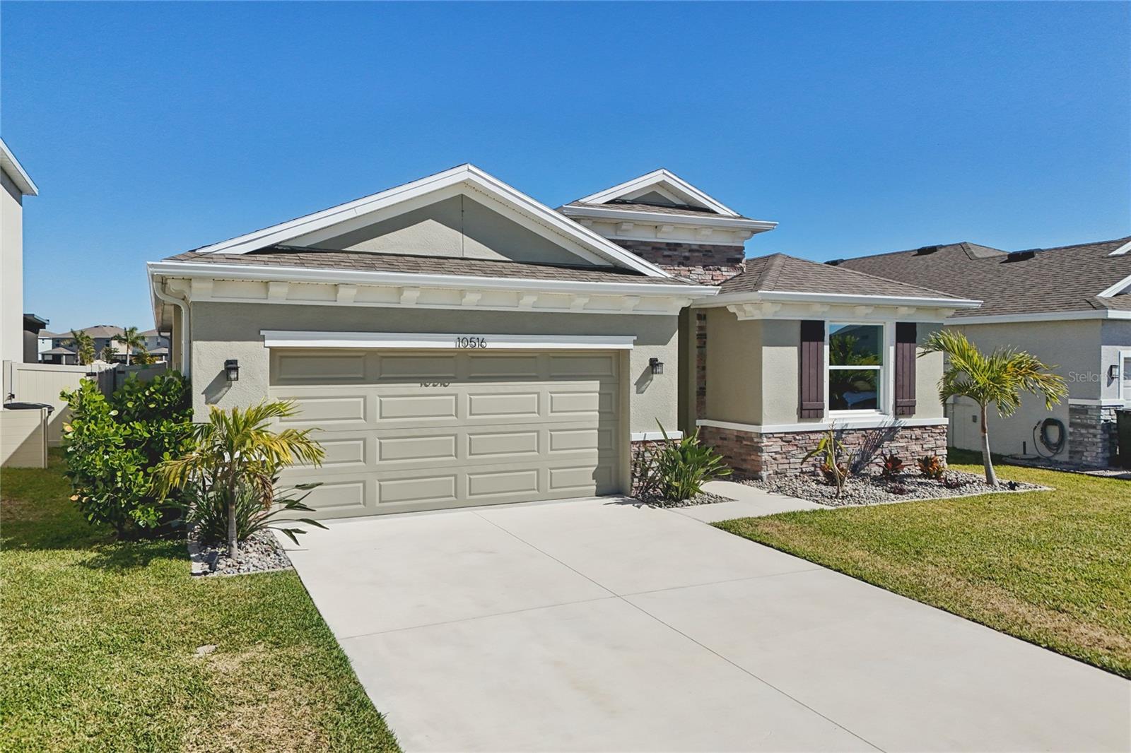 BELLA LAGO - Residential