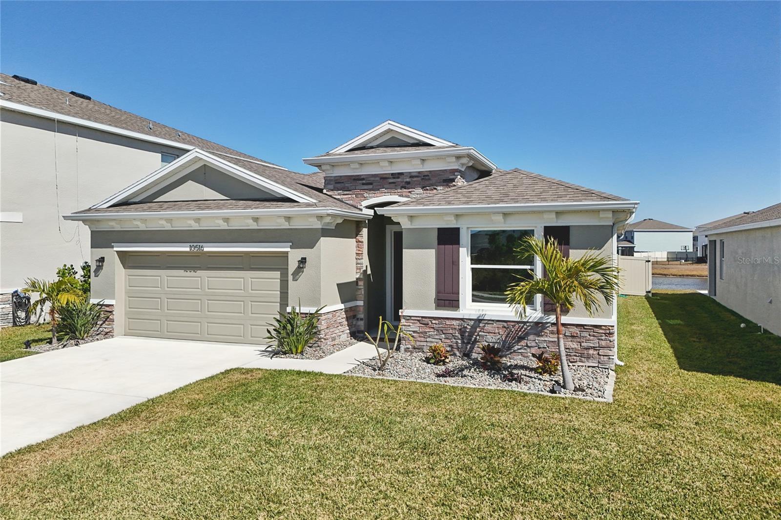 BELLA LAGO - Residential